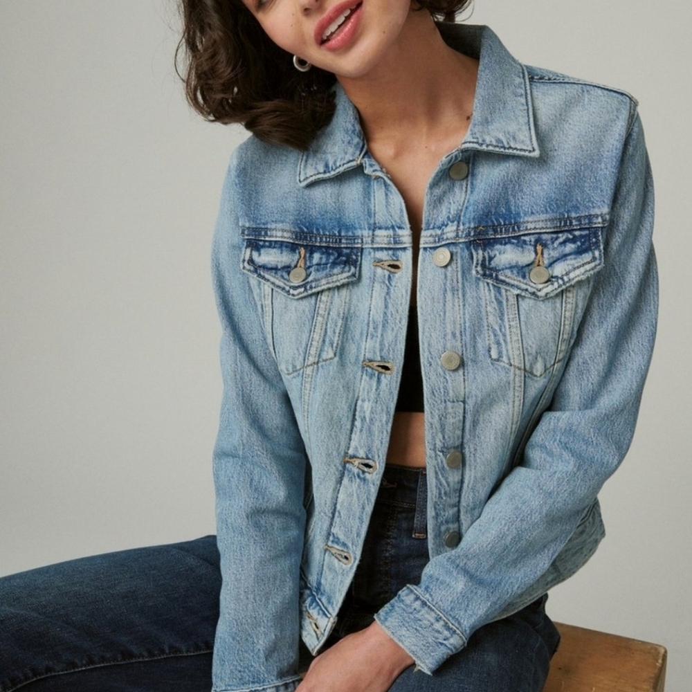 NWT Lucky Brand Tucker Denim jacket - Picture 3 of 14